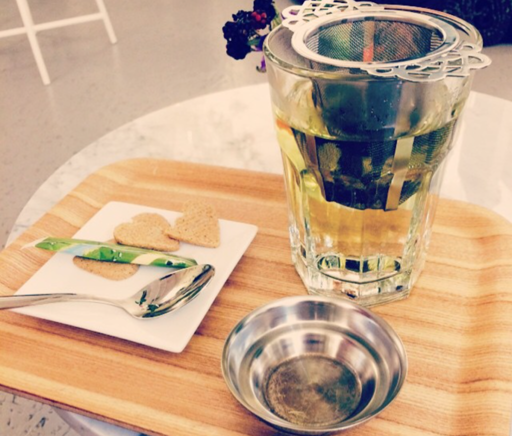 tea brew - trading in coffee shop